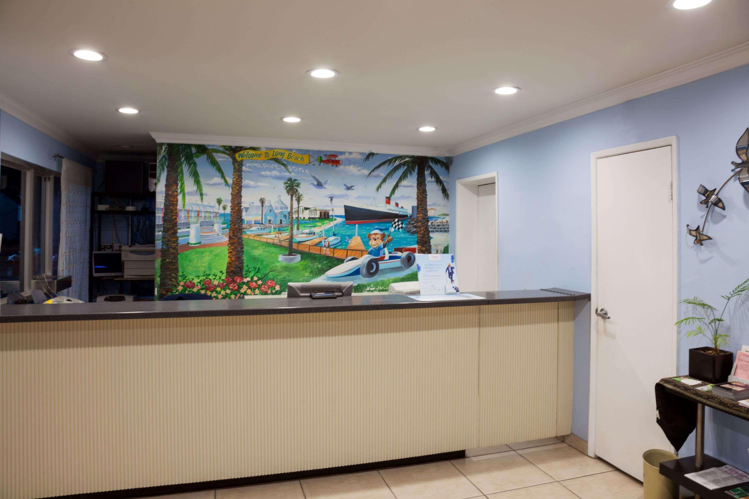 Hotel Travelodge By Wyndham Convention Center 2*